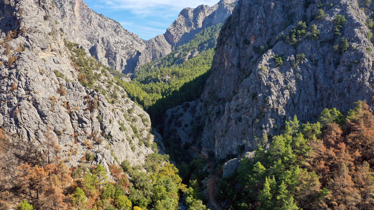 Yazılı Kanyon'unda kaybolan 4 kişiden birinin cesedi bulundu